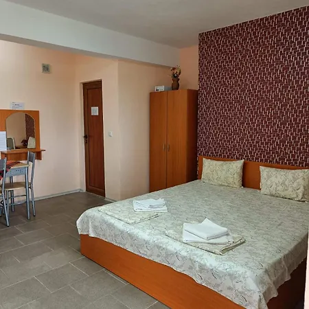 фернандес 3*